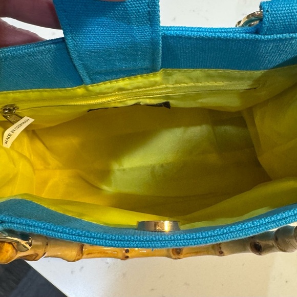 Tianni Bamboo Handle Vibrant Blue and Yellow Tote with Playful Design - Picture 9 of 10